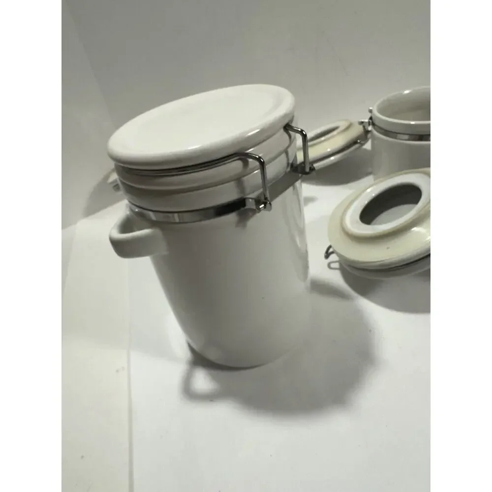 Linens N Things Set Of 4 Canisters Lock Jar airtight seal White Canister‎ Coffee